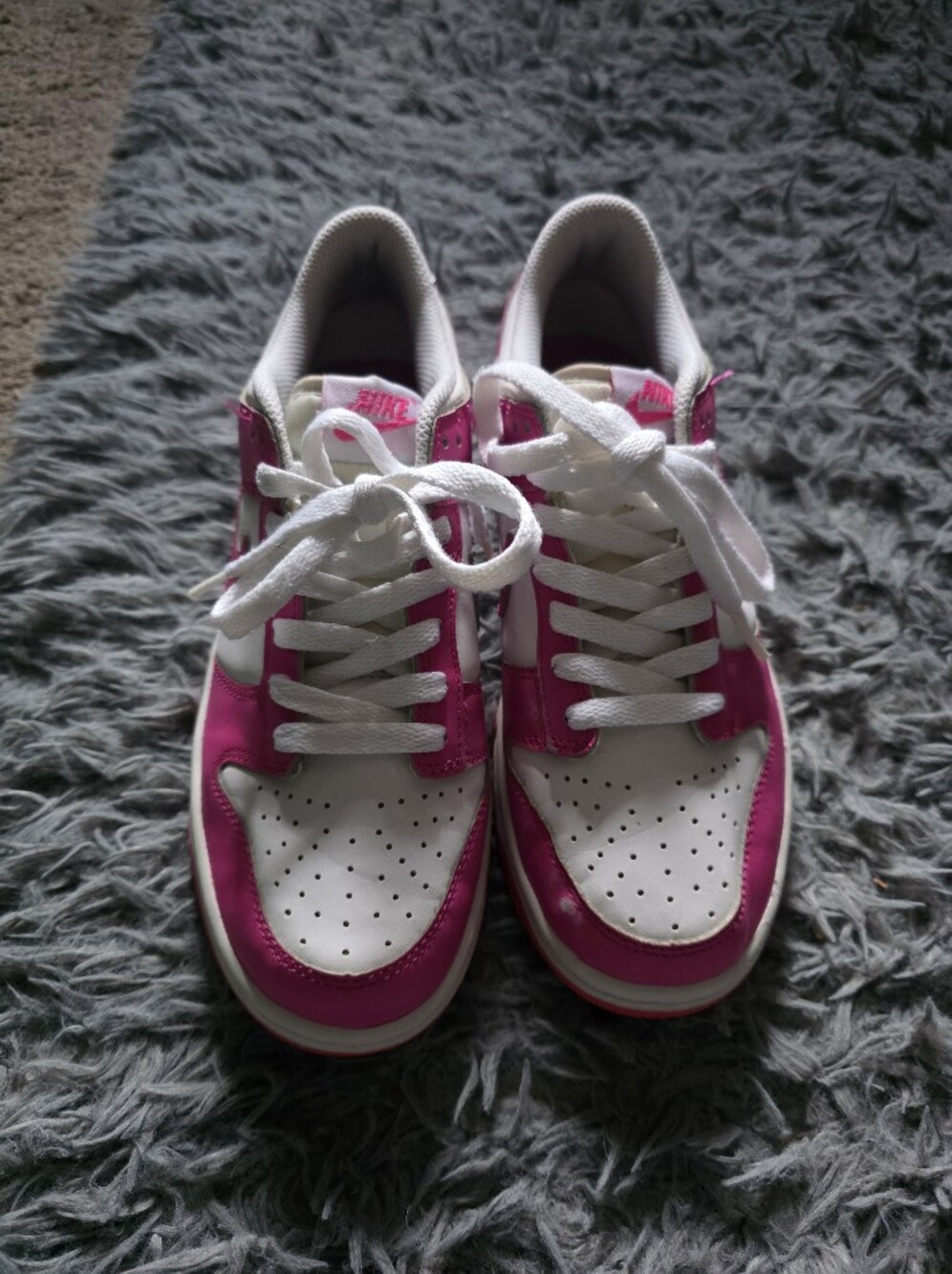 Nike Kids White and Hot Pink Low-Top Sneakers